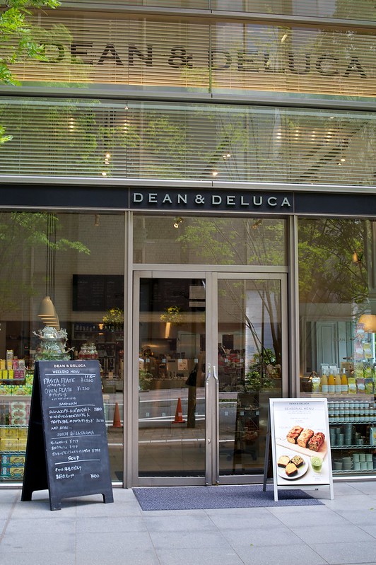 quán cà phê Dean & DeLuca 