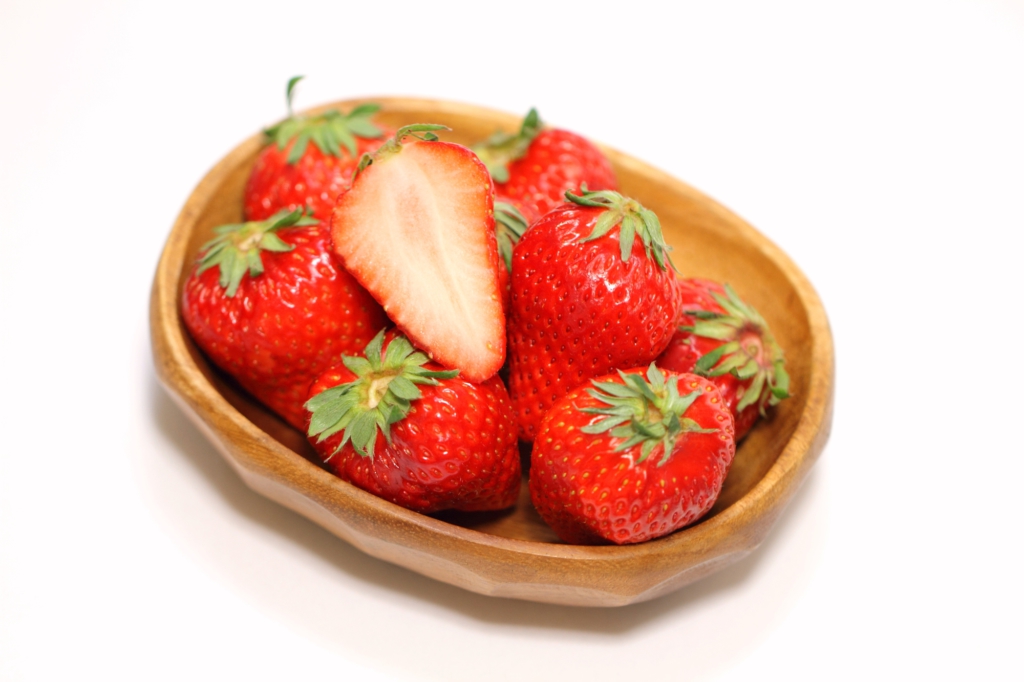 紅頰草莓